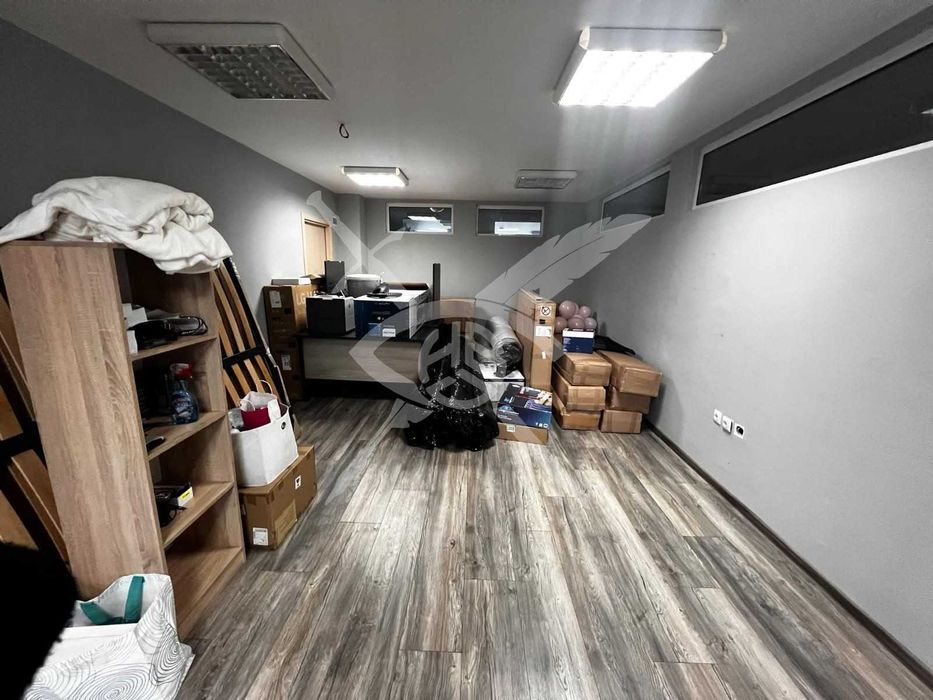 Продава се Офис в Бургас, Славейков - 311 кв.м за 1050 €/кв.м - Снимка #9