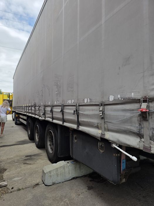 Vand camion stare foarte buna