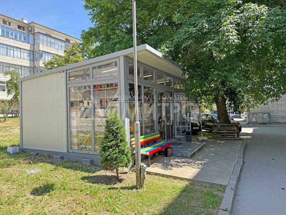 Продава се търговски обект 30 кв.м. в гр. Нови пазар.