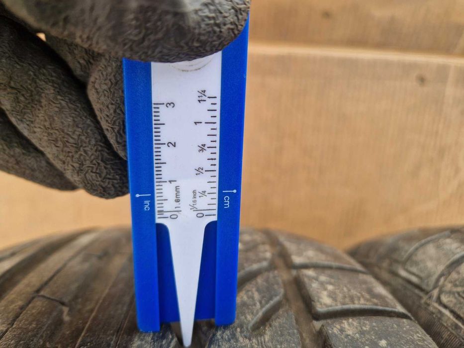 2 Dunlop R18 235/50 Летни гуми  DOT4718