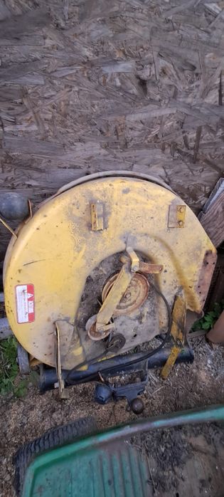 Tractoras John deere.
