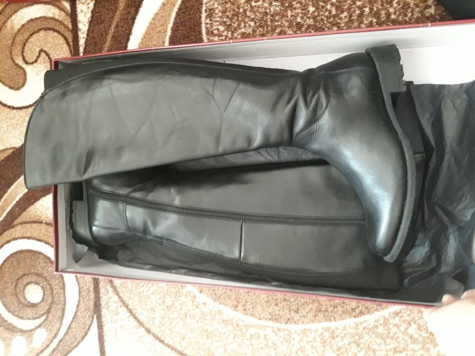 Дамски,топли ботуши от естествена кожа.Промо 100лв