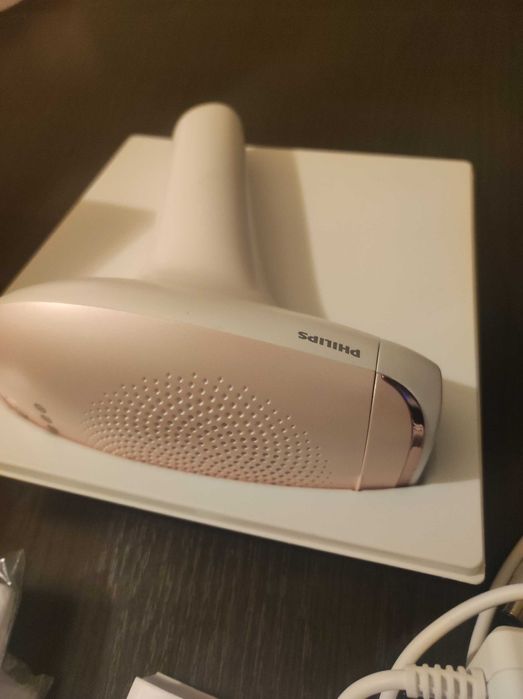 Фотоепилатор IPL Philips Lumea Advanced