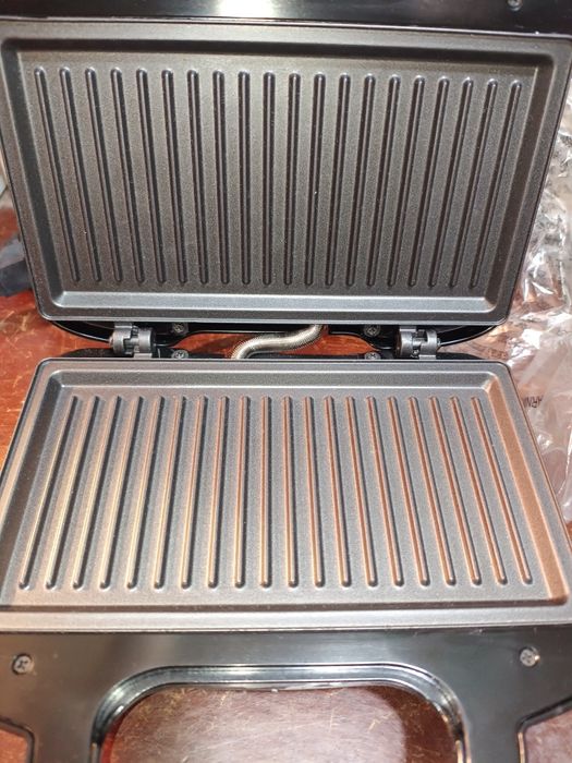 Gratar, grill, sandwish maker Tefal NOU