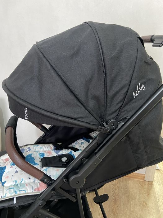 Продам коляску Tomix kelly