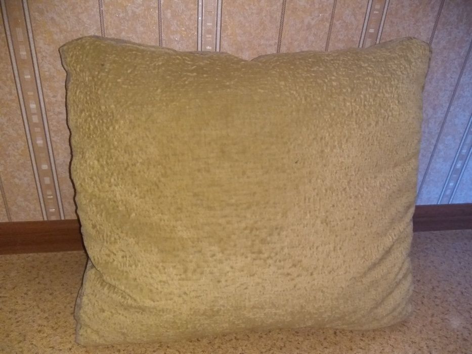 Подушки диванные д55 на 45,  метро Москва