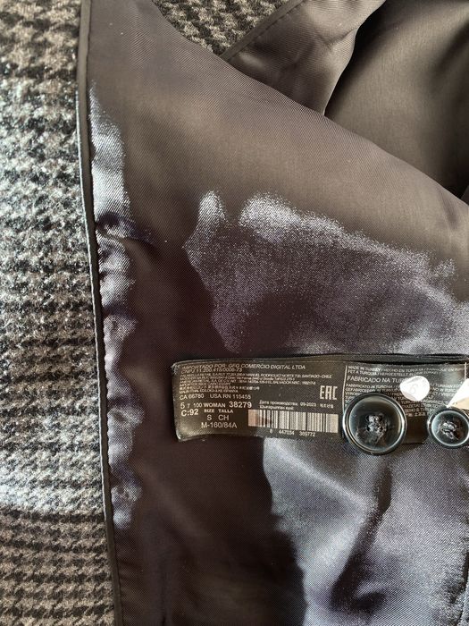 Пиджак MNG (Mango), размер S — стильный, плотный