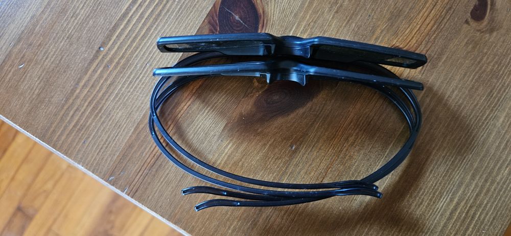 Samsung X2 3D Glasses — typically the active-shutter glasses