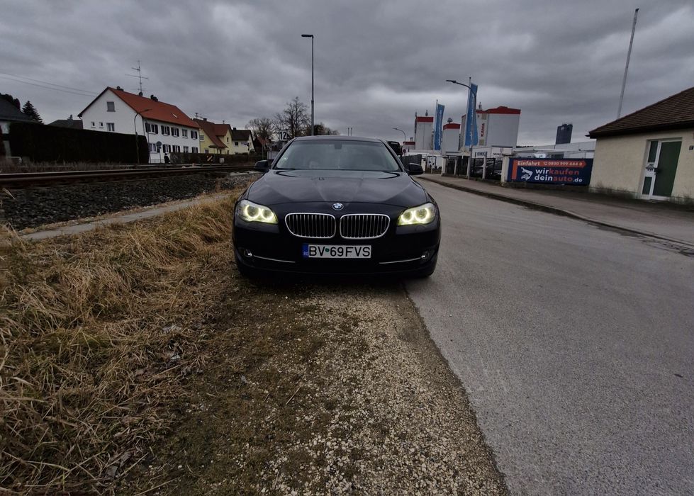 BMW seria 5 520d F11