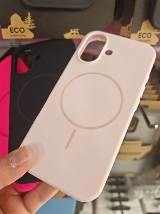 Iphone 17 Magsafe гърбове