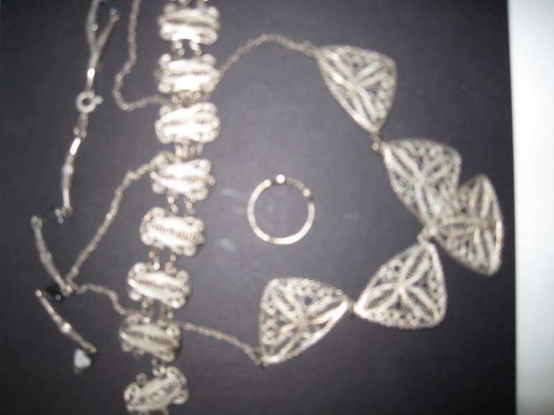 Сребърно колие, гривна и пръстен