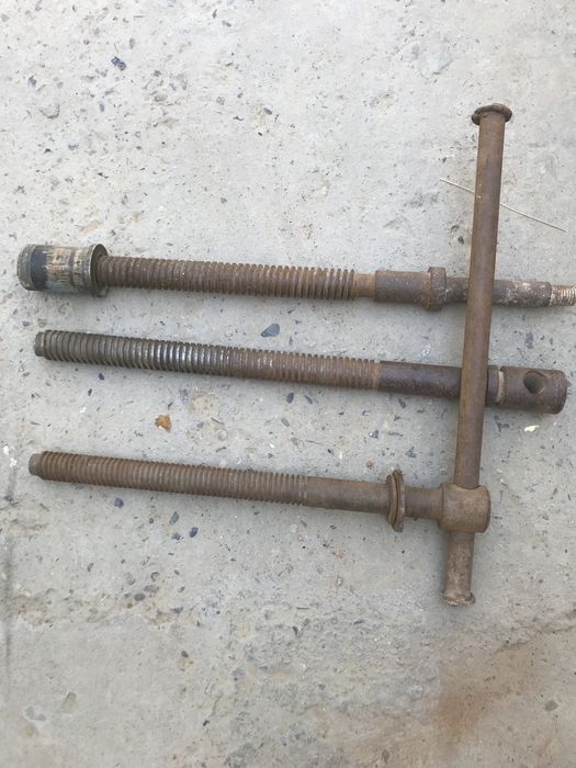 Зажим для кастоправам