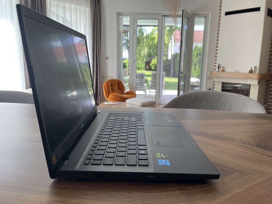 Laptop gaming acer aspire 7