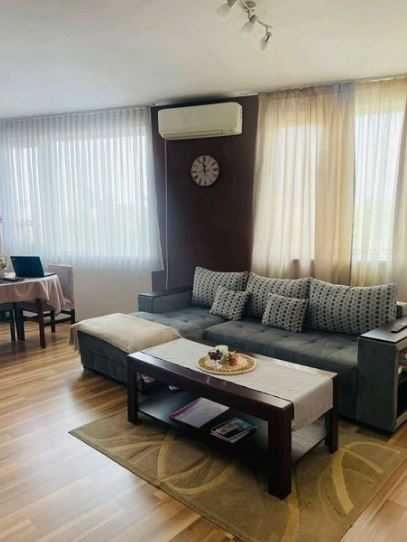 Двустаен апартамент в Младост 2