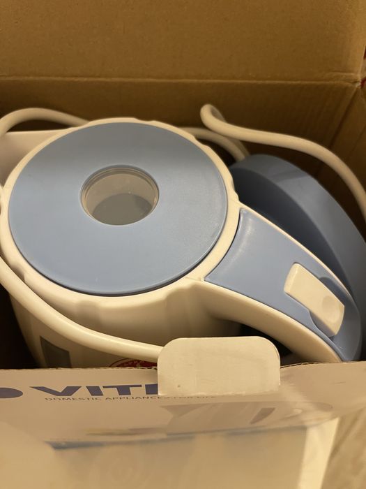 Тефаль чайник Vitek новый.