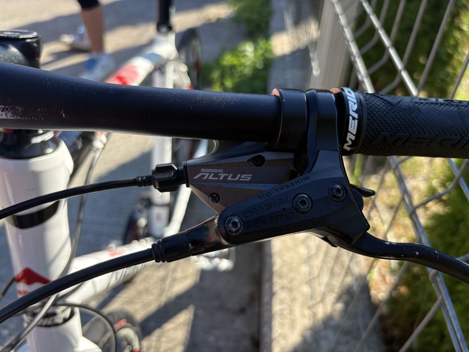 Bicicleta semicursiera Merida