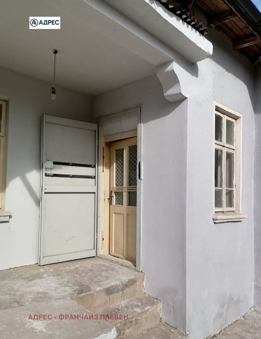 Къща в Плевен, област-с.Крушовене площ 60 цена 16000