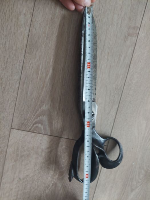 Стоманена ножица за кроене