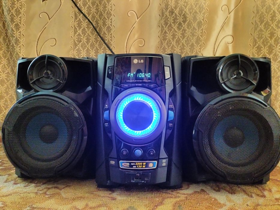 Музыкальный центр Lg