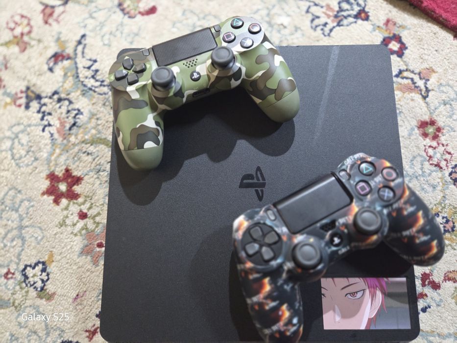 Playstation 4 slim 878gb