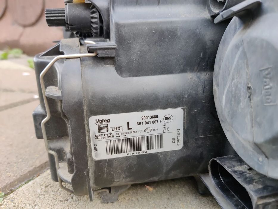 Far stanga dreapta Bixenon si LED Seat Exeo 3R1941007F / 3R1941008F