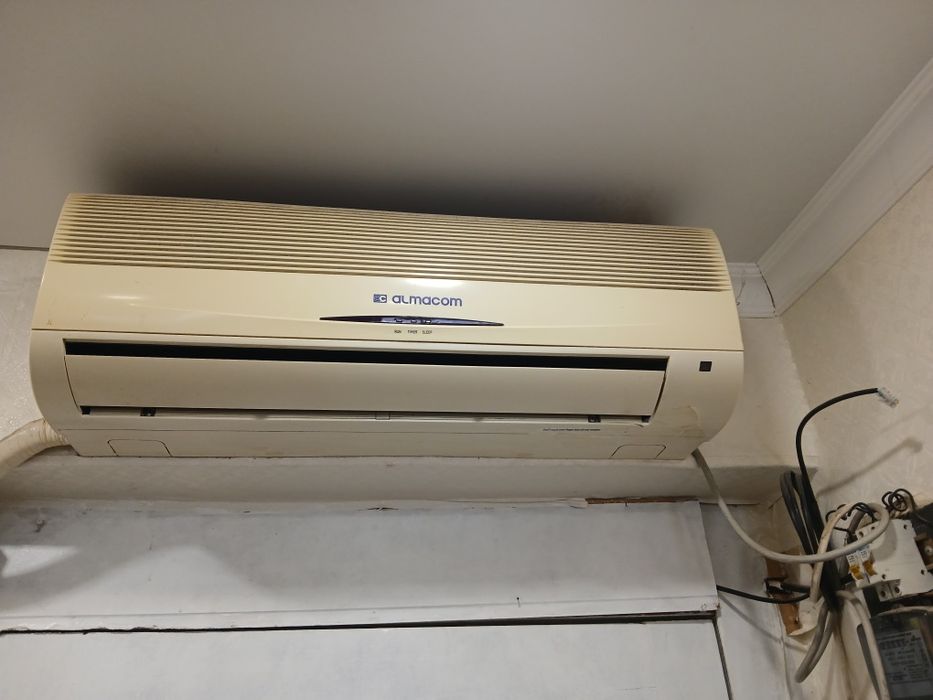 Продаётся Продаётся Продаётся кондиционер б/у недорого продаётся Прода