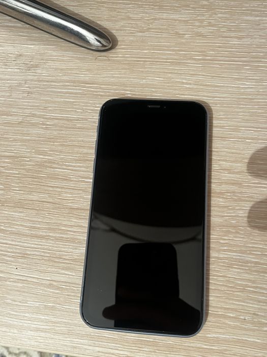 Продам iphone Xr