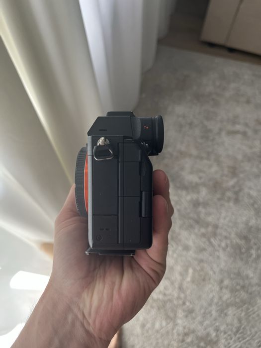 Sony a7iv.  body