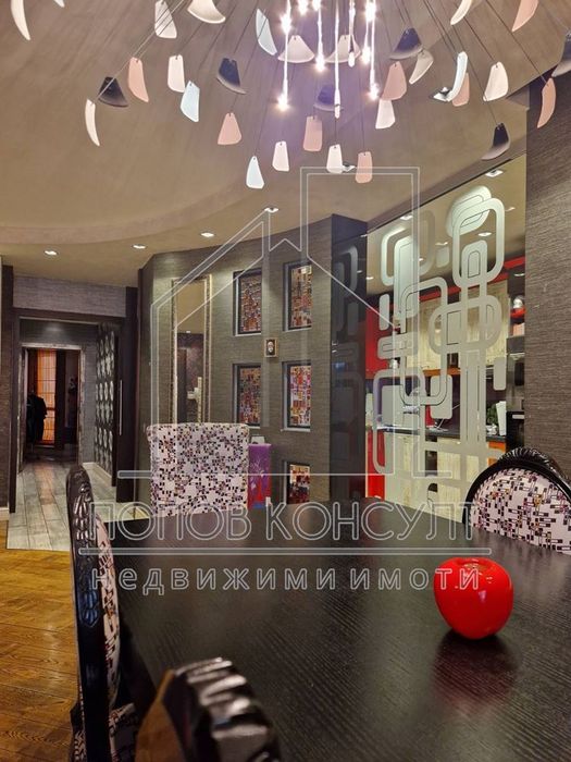 Продава се Тристаен апартамент в Пловдив, Кършияка - 177 кв.м за 1978 €/кв.м - Снимка #11