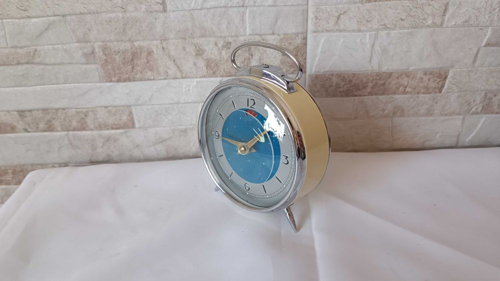 Стар часовник / будилник - Diamand - 1970г.