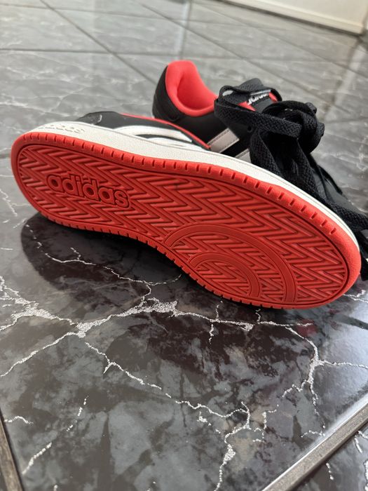 Adidas Hoops damă