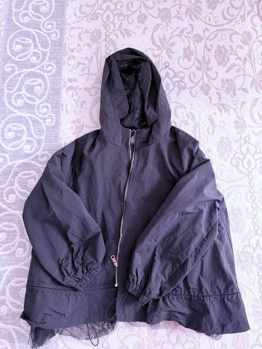 Ветровка женская с кружевами