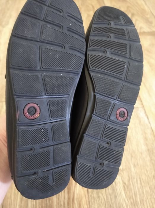 Продаются кожаные макасины