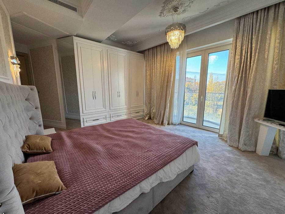 Дава се под наем Двустаен апартамент в София, Изток - 80 кв.м за 270 € - Снимка #4