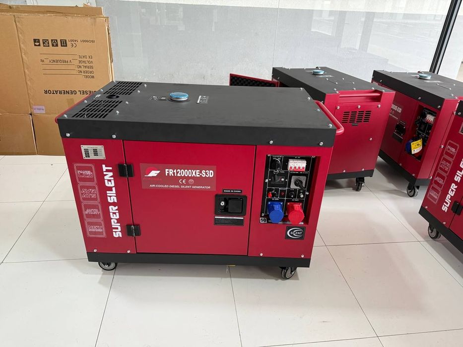 Дизельный Генератор 12 ква 11 кв 220в/380в