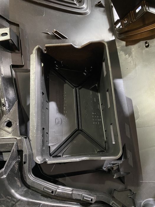 Plansa bord Mazda 3