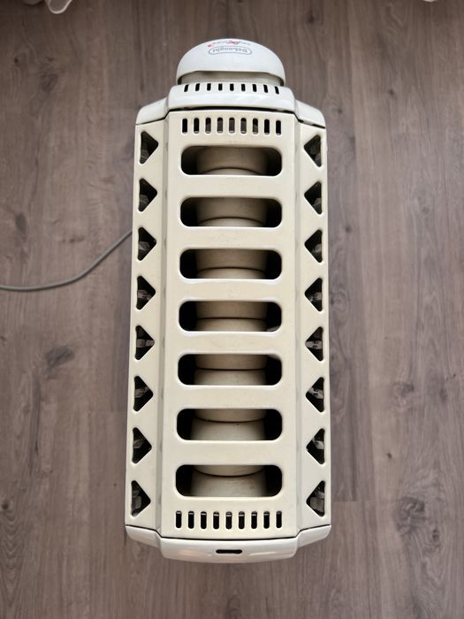 Маслен радиатор DeLonghi