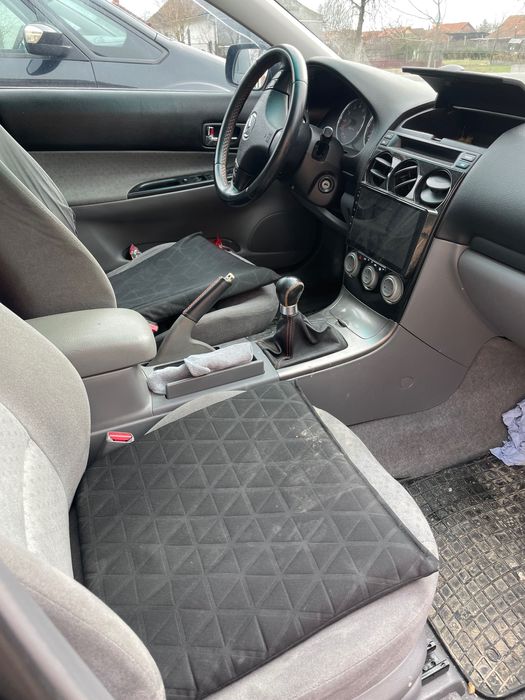 Vând Mazda 6.preț negociabil.