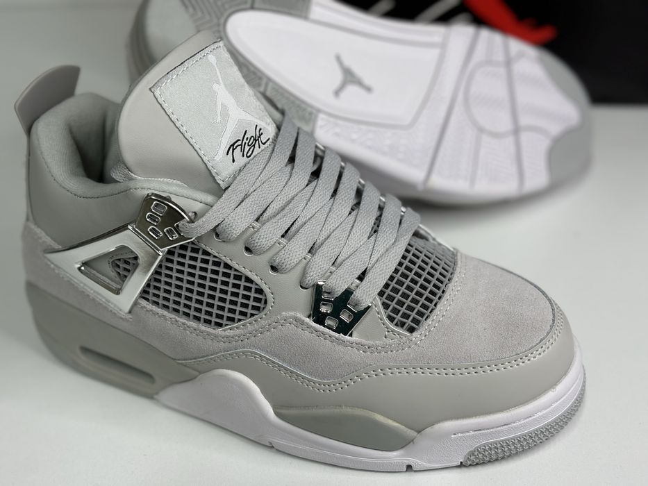 Jordan 4 Retro Frozen Moments 36-37,5