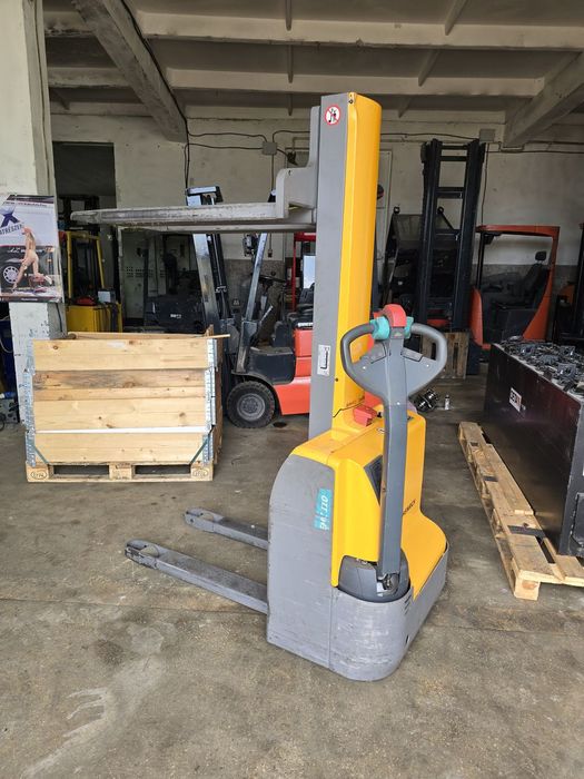 Jungheinrich EMC 110 Transpaleta electrica cu catarg Jungheinrich EMC 110 an 2021