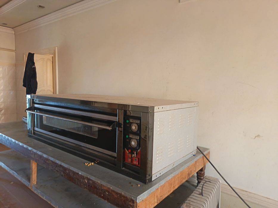 Печ духовка сотилади