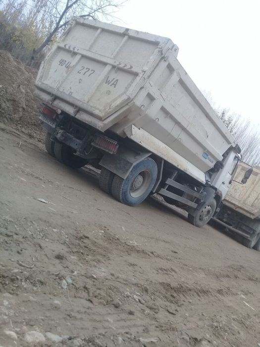 Harakati yoq ishonchli mashina minib yuribmiz