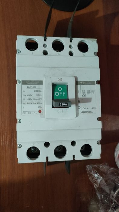 Продам Автомат 630ампер