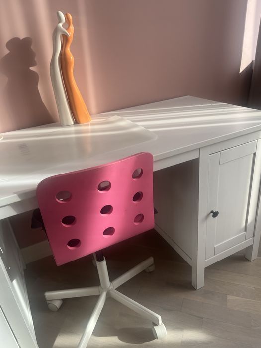 Стол  и стул İkea для школьников