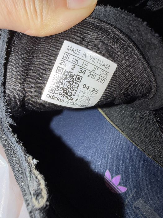 Продам оригинальные кеды adidas