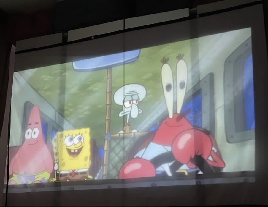 продам кино проектор