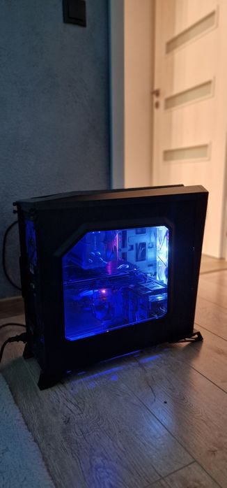 PC Gaming i7-7700, GTX 1070 8GB, 16GB RAM, NVMe