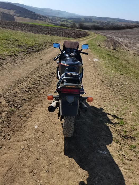 Disponibil Kawasaki zx600