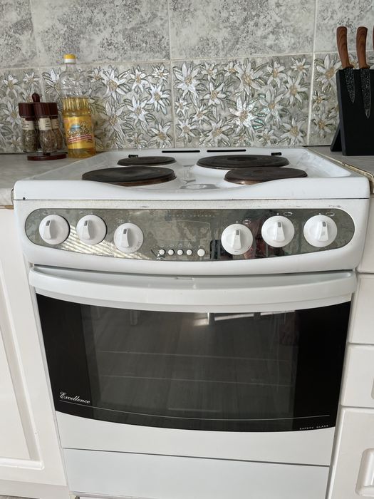 Продам электроплиту