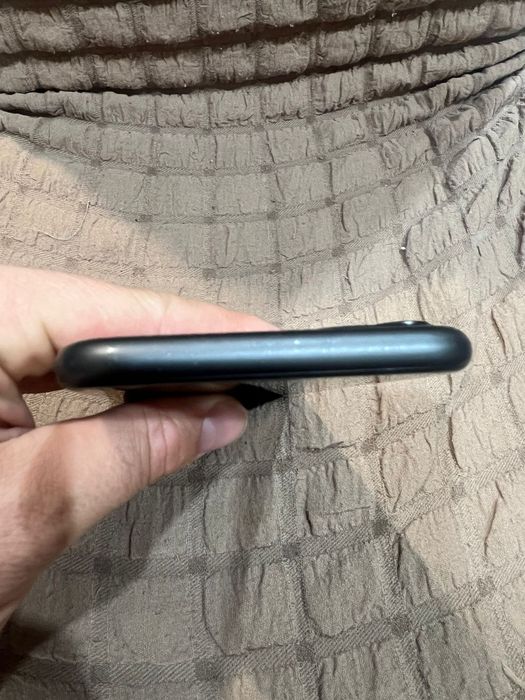 Продам айфон iphone 11 64гб